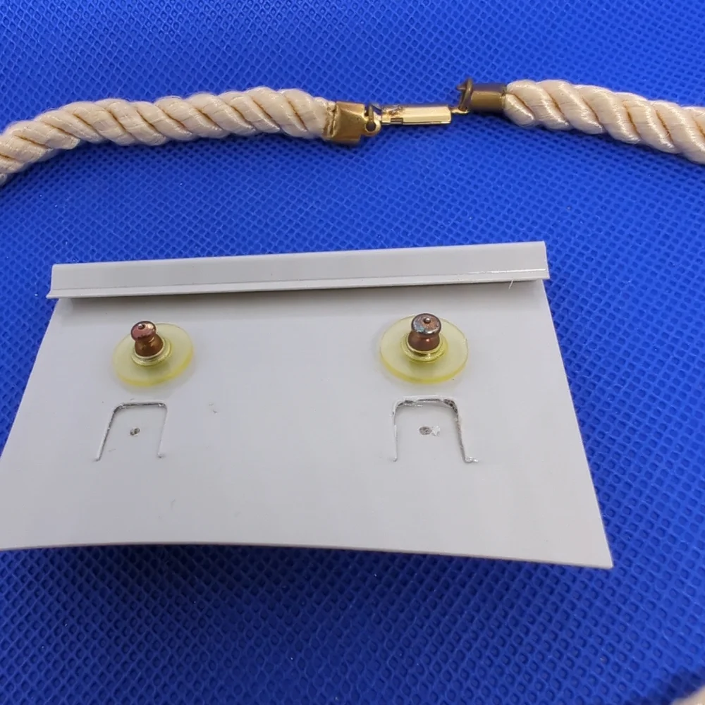 VINTAGE 20”SILK CORD BEADED NECKLACE W/ STARFISH PENDANT & EARRINGS BEACH OCEAN